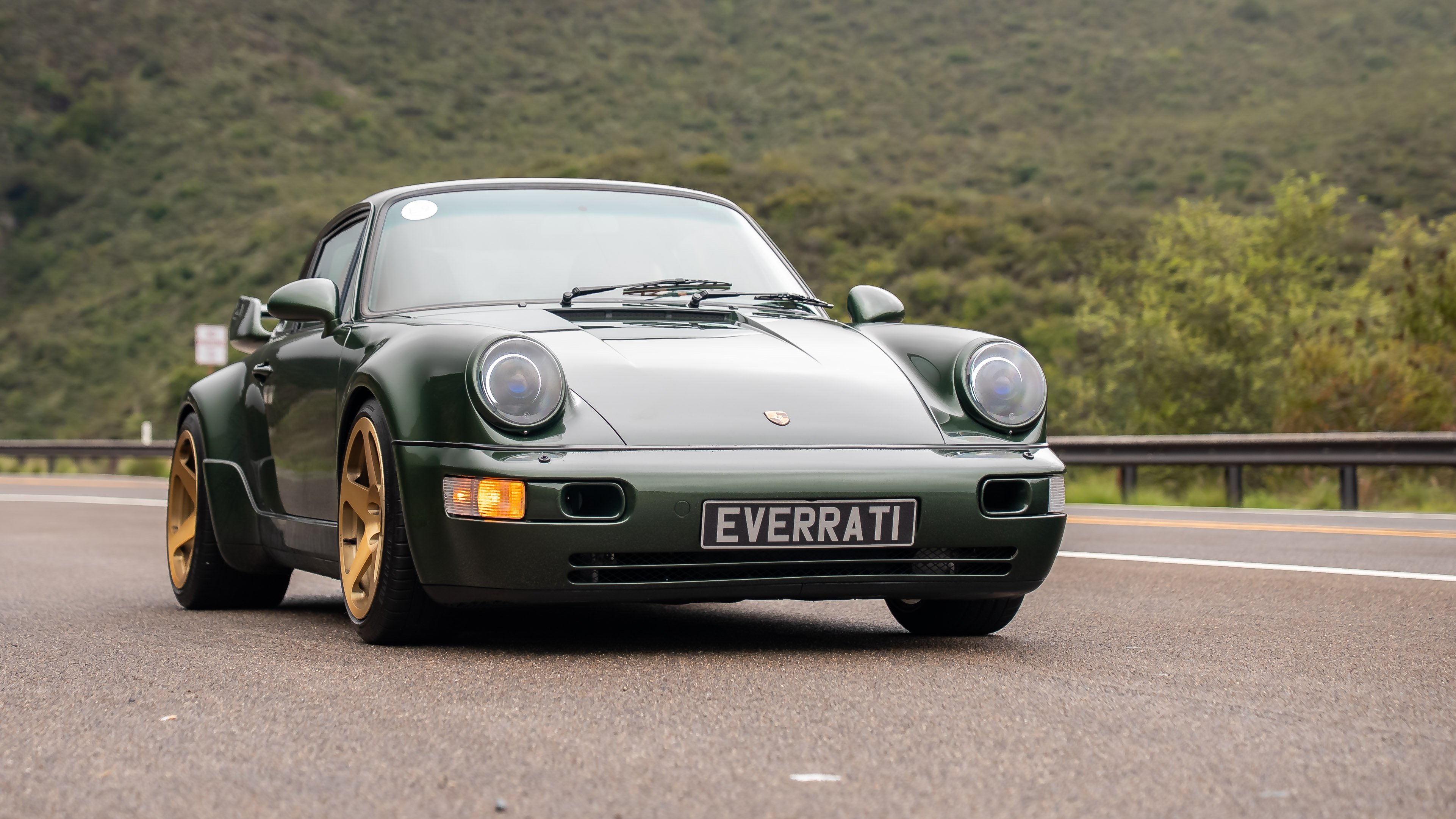 Porsche 911 by Everrati 